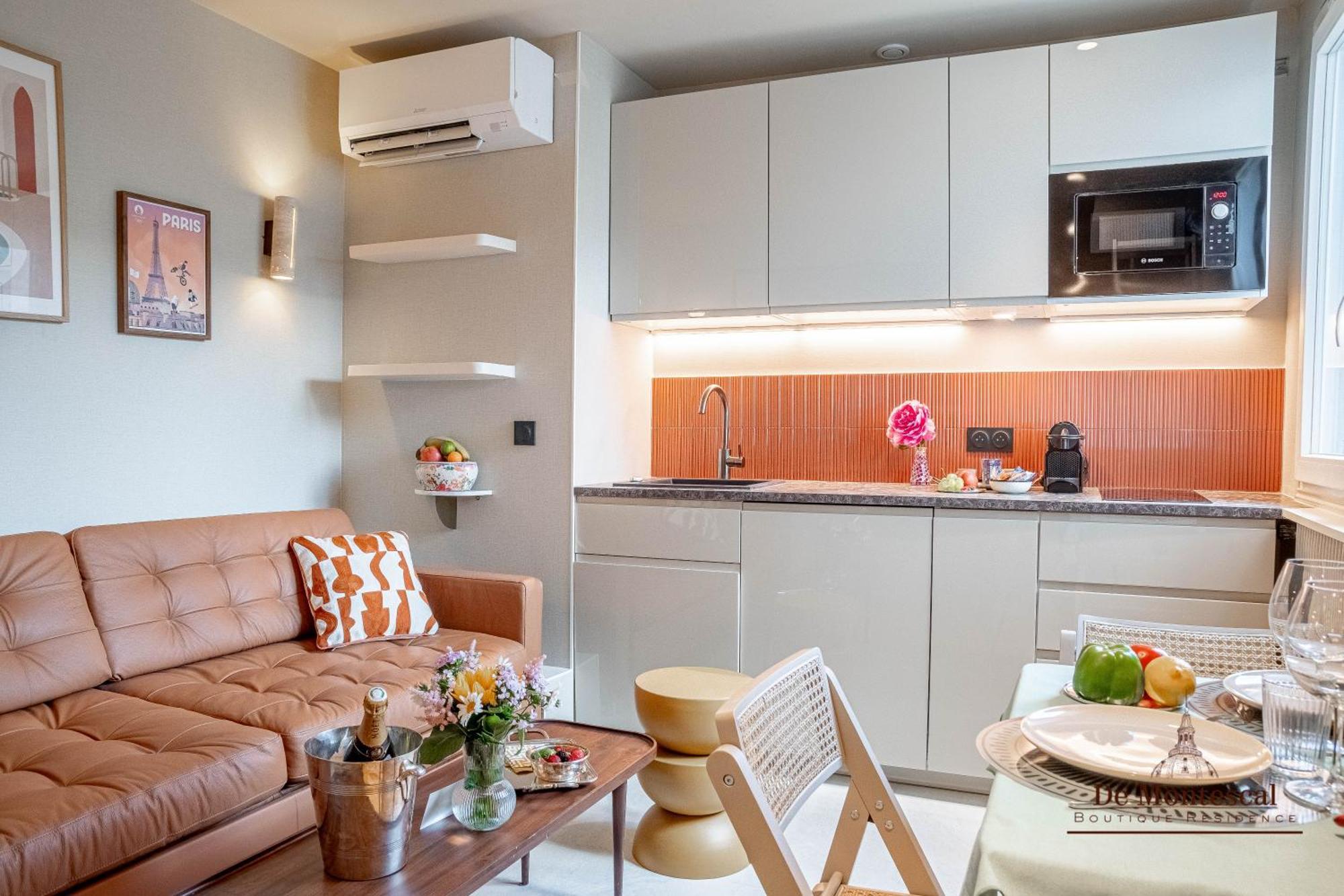 De Montescal Montparnasse Ac Appartment In A Prime Location 22 -36M2 París Exterior foto