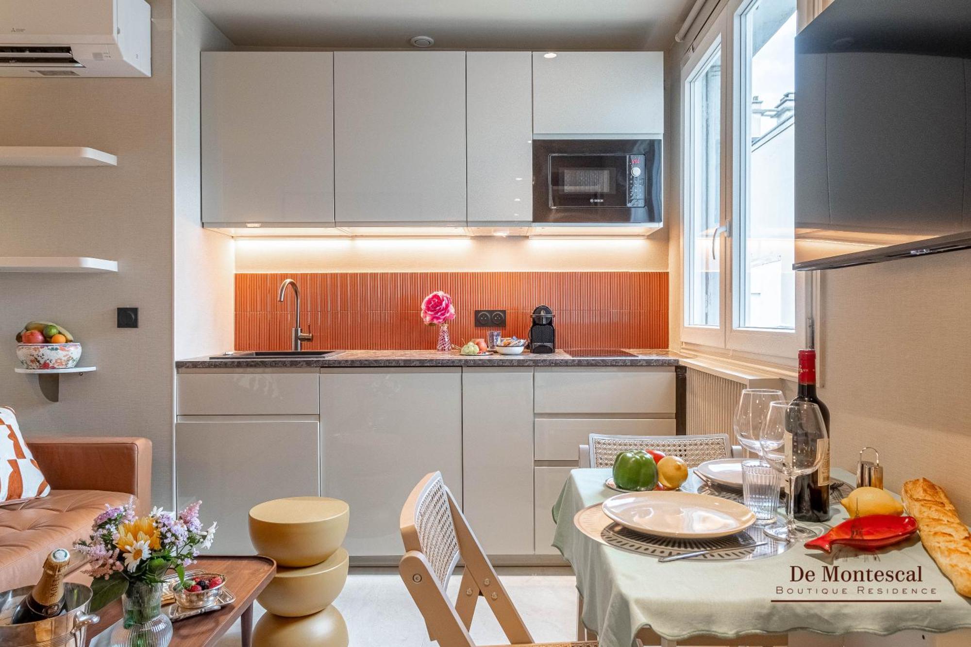 De Montescal Montparnasse Ac Appartment In A Prime Location 22 -36M2 París Exterior foto
