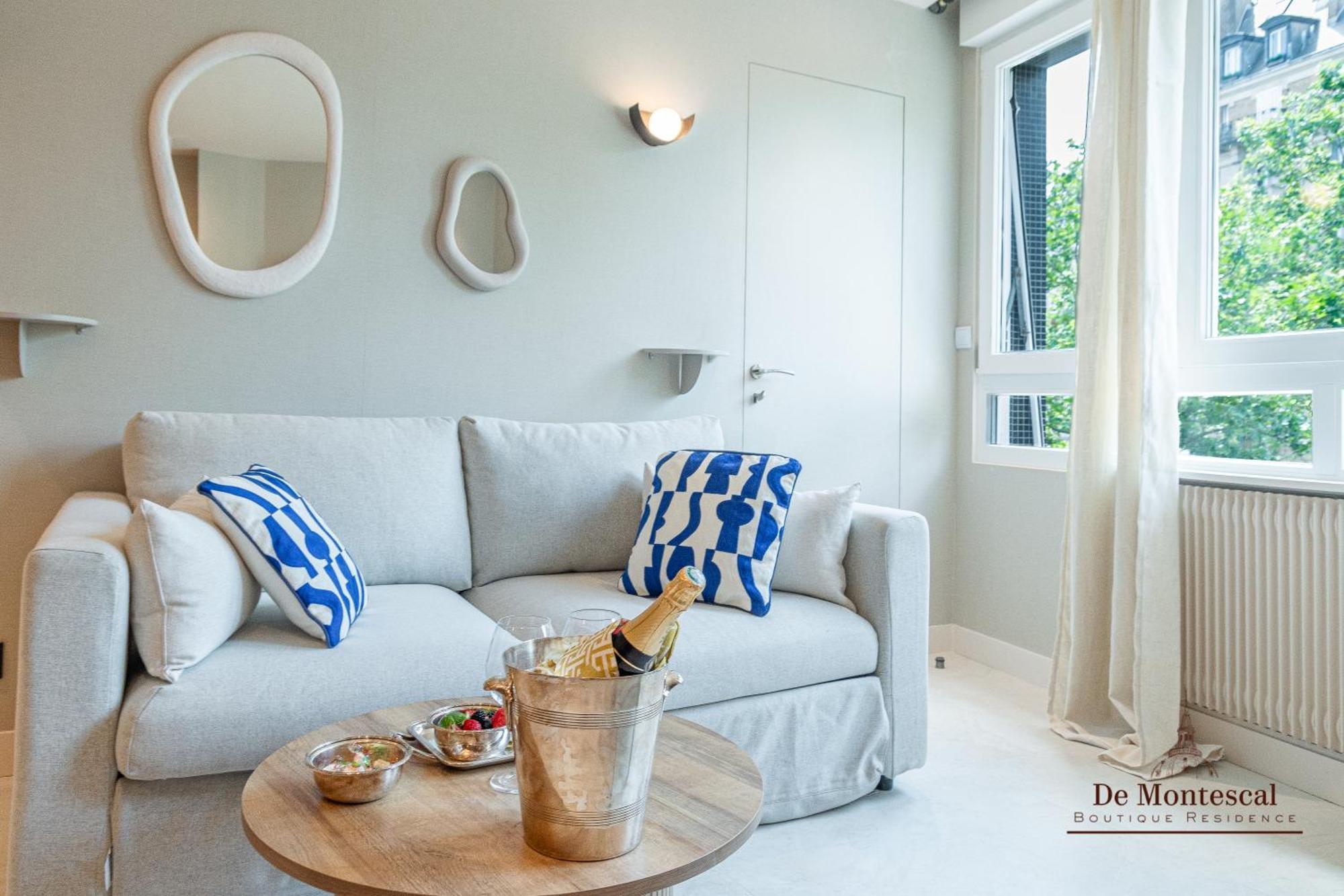 De Montescal Montparnasse Ac Appartment In A Prime Location 22 -36M2 París Exterior foto
